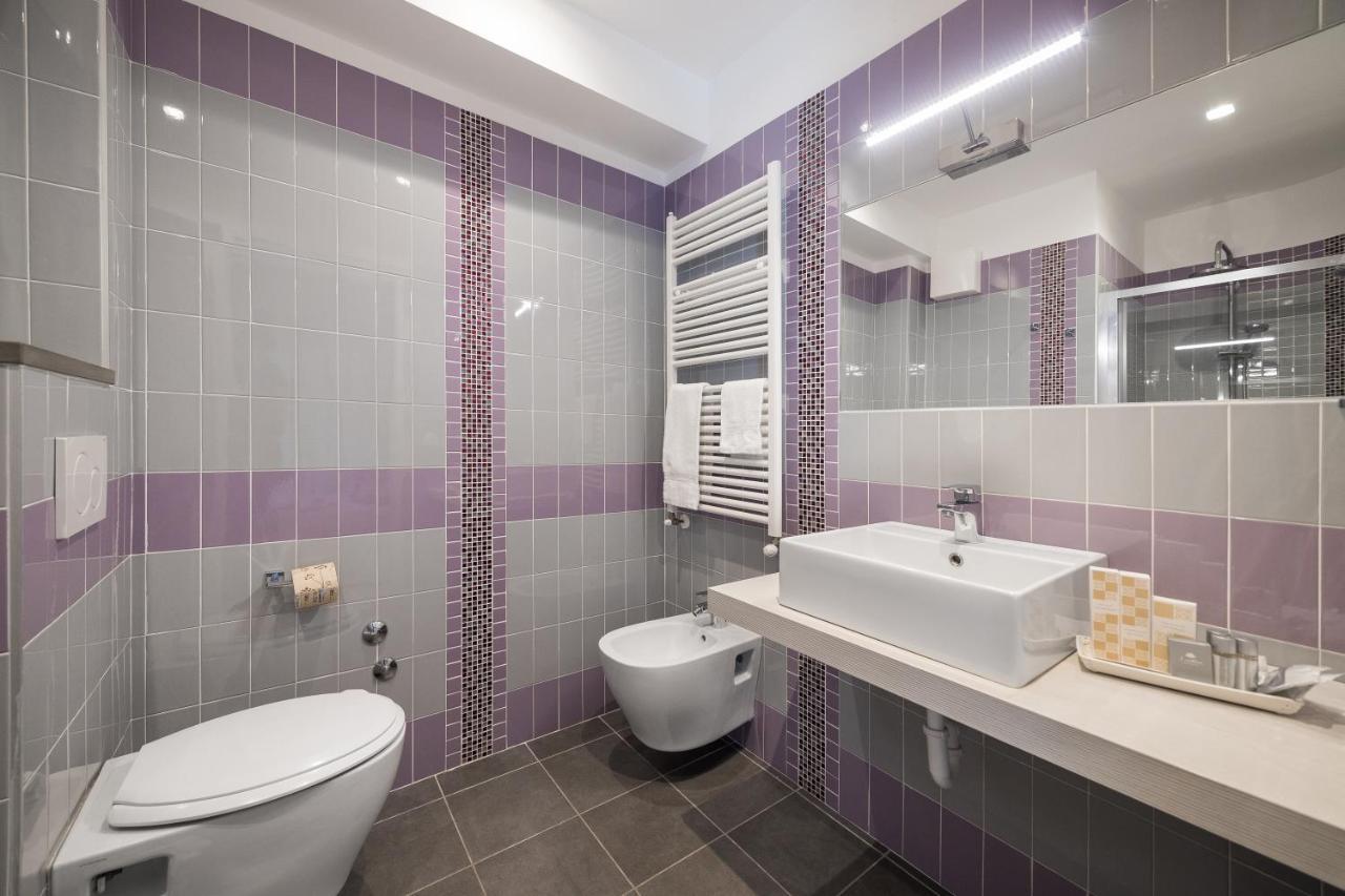Hotel Amalfi - Smart Hotel Ричоне Екстериор снимка