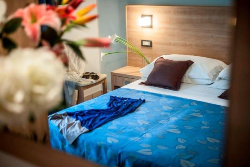 Hotel Amalfi - Smart Hotel Ричоне Екстериор снимка